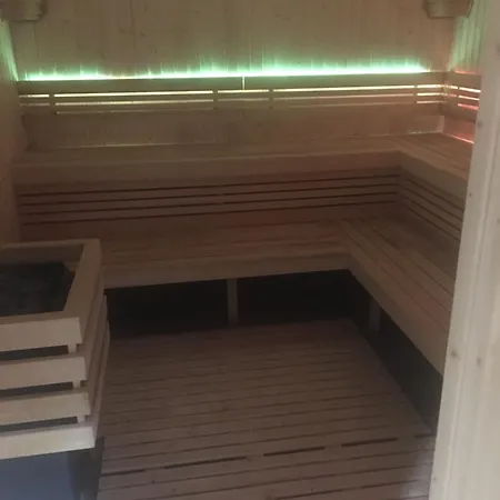 Black & White アパート *