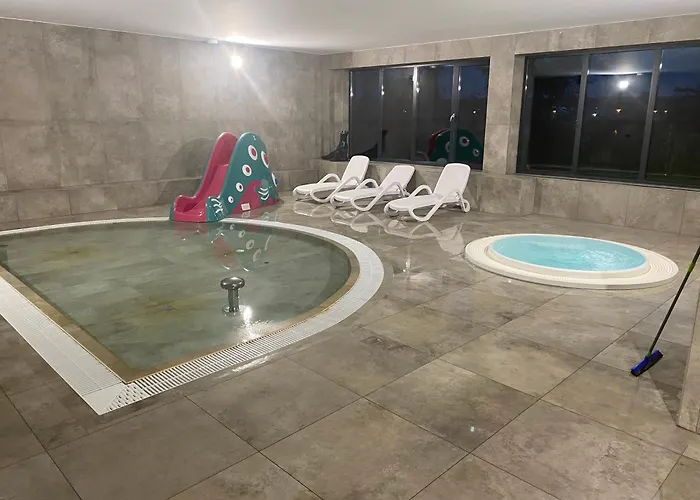 Black & White アパート